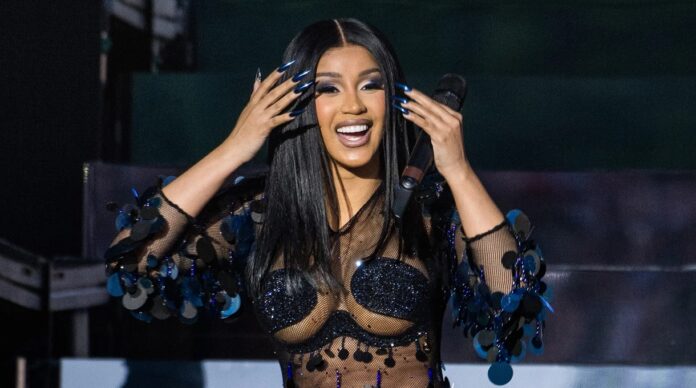 5 Cardi B’s Hottest Looks Of All-Time: Check Photos Of The Rapper In Her Sexiest Outfits